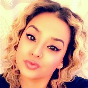 Meet your Posher, Susanna